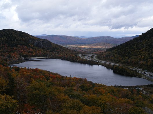 Echo Lake in Fall of 2008.JPG