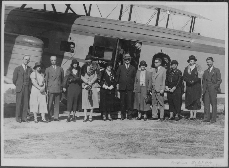 File:Eleanor Roosevelt in front of plane - NARA - 196857.tif