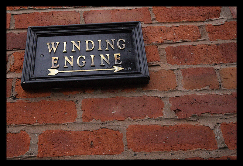 File:Engine sign (2178640087).jpg