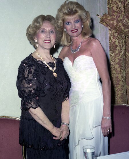 Ivana (on the right) and Estée Lauder at a Red Cross ball in Palm Beach in 1986