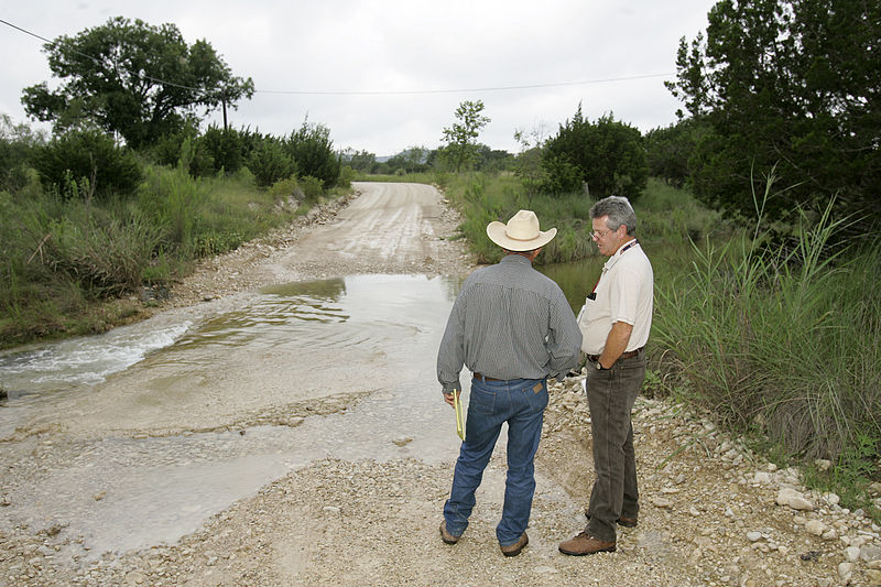 File:FEMA - 31383 - Preliminary damage assessment in rural Texas.jpg