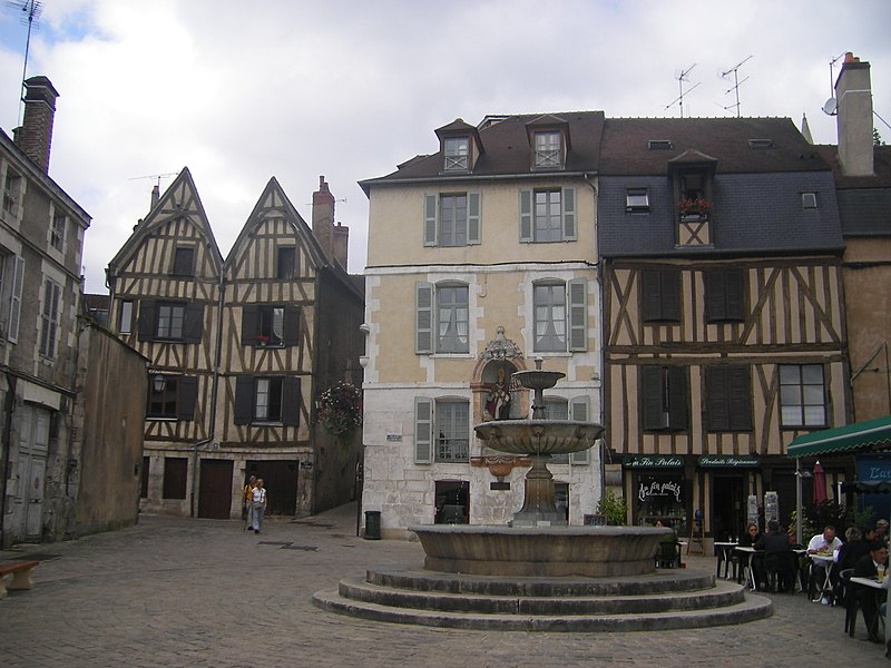 File:FR-89-Auxerre23.JPG