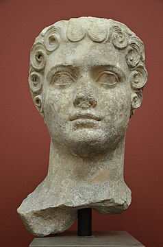 Flavia Domitilla, daughter of Emperor Vespasian, from Rome, c. AD 69-96, Ny Carlsberg Glyptotek, Copenhagen (12949175183).jpg