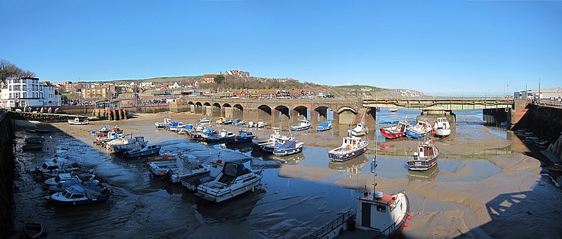 File:Folkestone Harbour - geograph.org.uk - 2317986.jpg