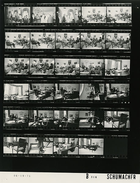 File:Ford B0316 NLGRF photo contact sheet (1976-06-19)(Gerald Ford Library).jpg