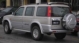 Ford Everest (première génération) (arrière), Serdang.jpg