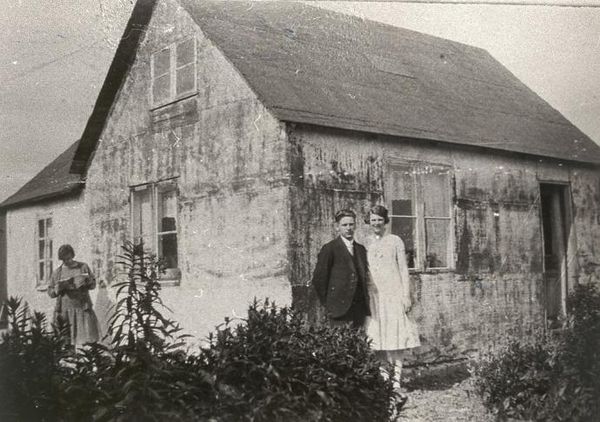 A "Ford box house"building