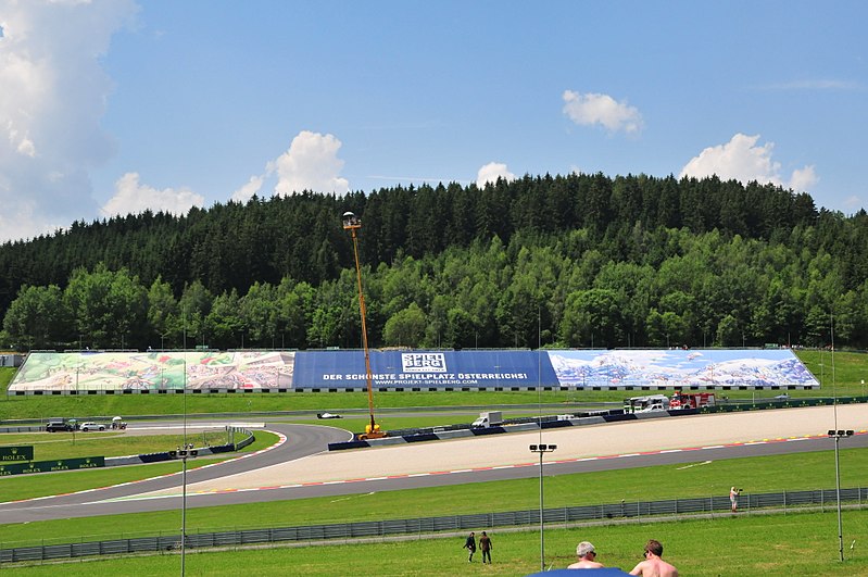 File:Formula One 2016 Austrian GP (28) (27497409373).jpg