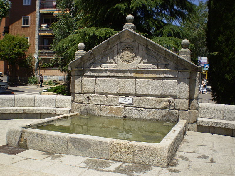 File:Fuente de El Caño 5.jpg