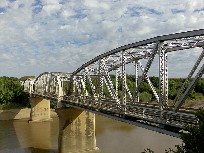 Datei:General Hertzog Bridge over Orange River at Aliwal North.jpg