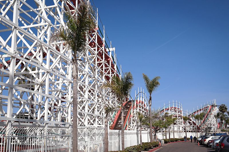 File:Giant Dipper Roller Coaster-7.jpg