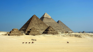 Giza Pyramids - أهرامات الجيزة.png