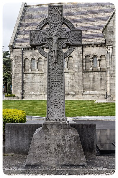 File:Glasnevin Cemetery - (6905684090).jpg