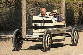 Grade vehicles F 2 Rennwagen - left front view