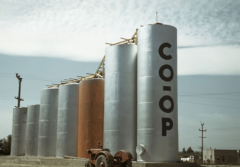 File:Grain elevators Caldwell Idaho fsac.1a34206u.jpg