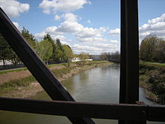 Looking downriver from bridge.