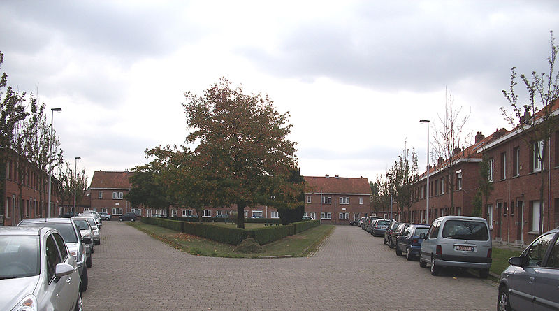 File:Gustaaf Eylenboschplein - Gent - België.jpg