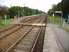 Haddiscoe Railway Station guardando verso Lowestoft - geograph.org.uk - 576966.jpg