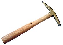 Upholstery hammer Hammer tapissier.jpg