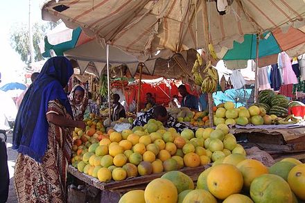 Hargeisa fruit market, as of 2005