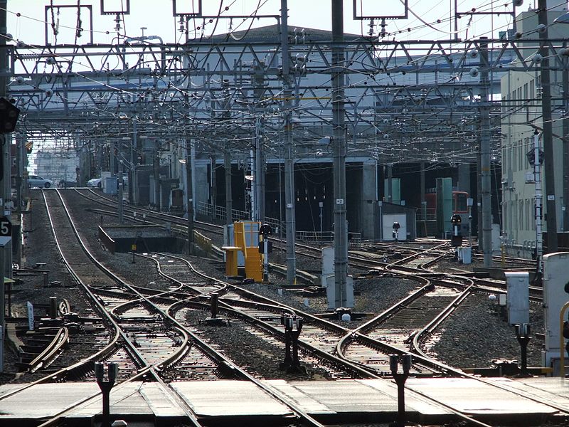 File:Higashi Suma train depot.jpg