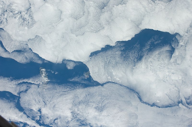 File:ISS028-E-6724 - View of the Azores.jpg
