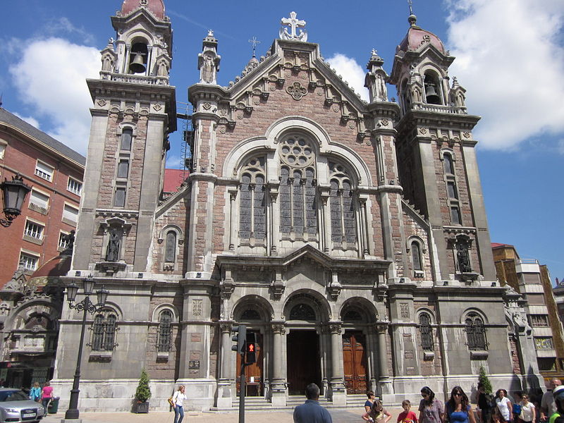 File:Iglesia de San Juan el Real. Oviedo.jpg