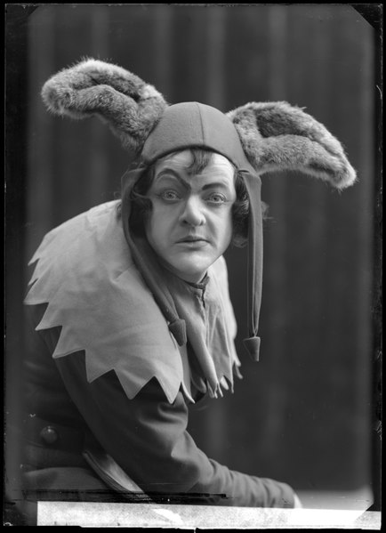 File:Ivar Nilsson in Kung Lear at Dramatiska teatern 1908 - SMV - GN020.tif