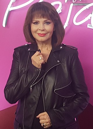 <span class="mw-page-title-main">Izabela Trojanowska</span> Polish singer and film actress (born 1955)