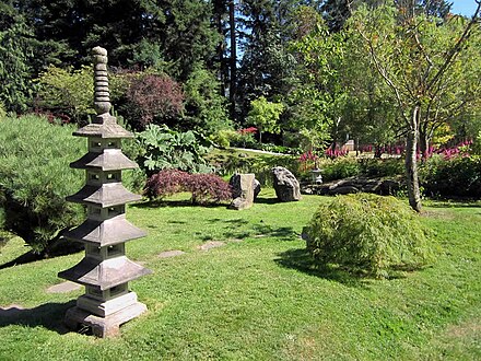 Japanese Memorial Garden, Dinner Bay, Mayne Island, Canada, gebouwd ter herinnering aan de in 1942 gedeporteerde Japanse gemeenschap