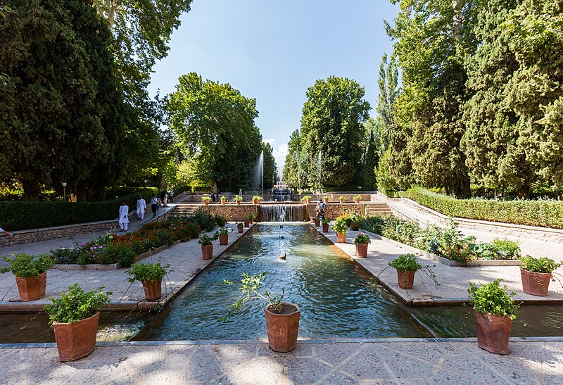 File:Jardín del Príncipe, Mahan, Irán, 2016-09-22, DD 23.jpg