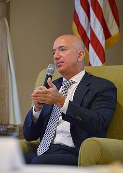 Bezos in 2017 Jeff Bezos talking.jpg