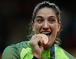 Judoca Mayra Aguiar vence cubana e ganha Medalha de bronze 1037040-11-08-2016 mg 3034 (cultivée) .jpg