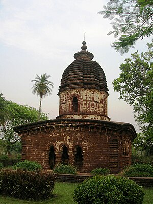 Kalachand Temple (side view 2) Arnab Dutta 2011.JPG