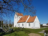 Kyrkan från sydost