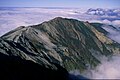 雲海に浮かぶ小蓮華山 白馬岳より(1996年9月)