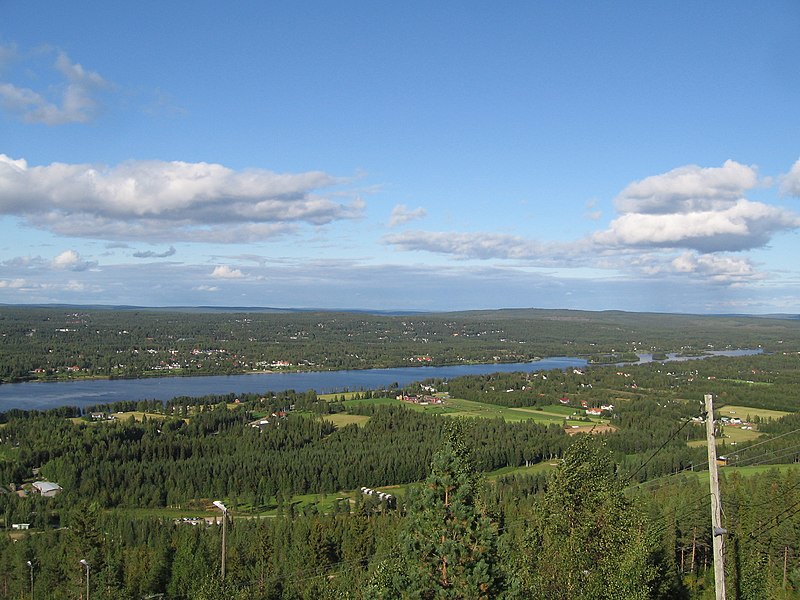 File:Koskenkylä Tottorakalta.jpg