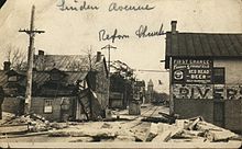 Damage in Miamisburg, Ohio after the flood Linden Avenue, Miamisburg, after 1913 flood.jpg