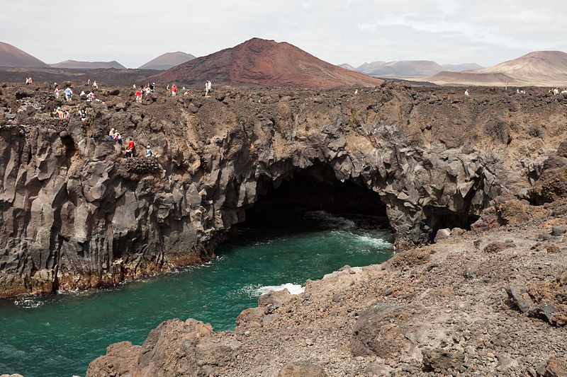 File:Los Hervideros - Lanzarote - LH17.jpg