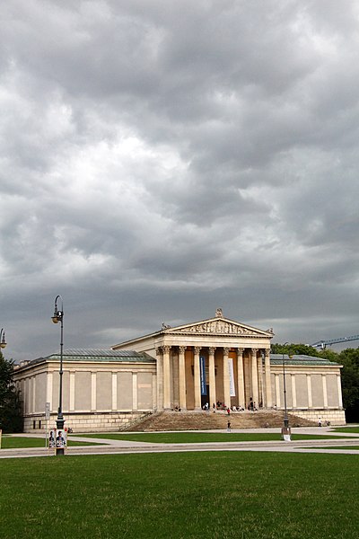 File:München - Staatliche Antikensammlungen (1).jpg