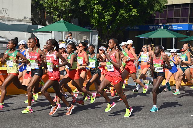 View of a congested group of competitors during the Women's marathon race