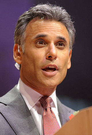 <span class="mw-page-title-main">Matthew Amroliwala</span> British television newsreader (born October 3,1962)