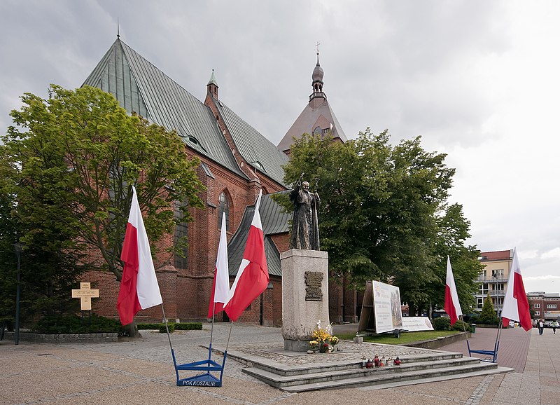 File:Memorial of papal visit to the Cathedral of Koszalin.jpg