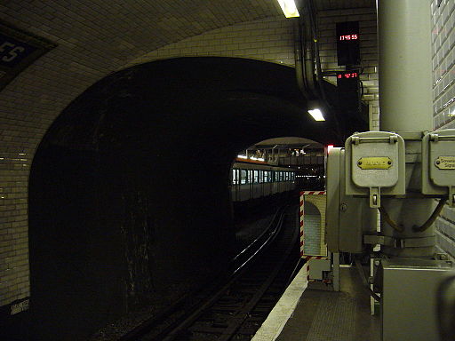 Metro - Paris - Ligne 12 - Porte de Versailles (4)