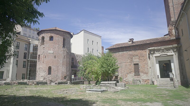 File:Milan Civic Archaeological Museum Roman ruins.jpg