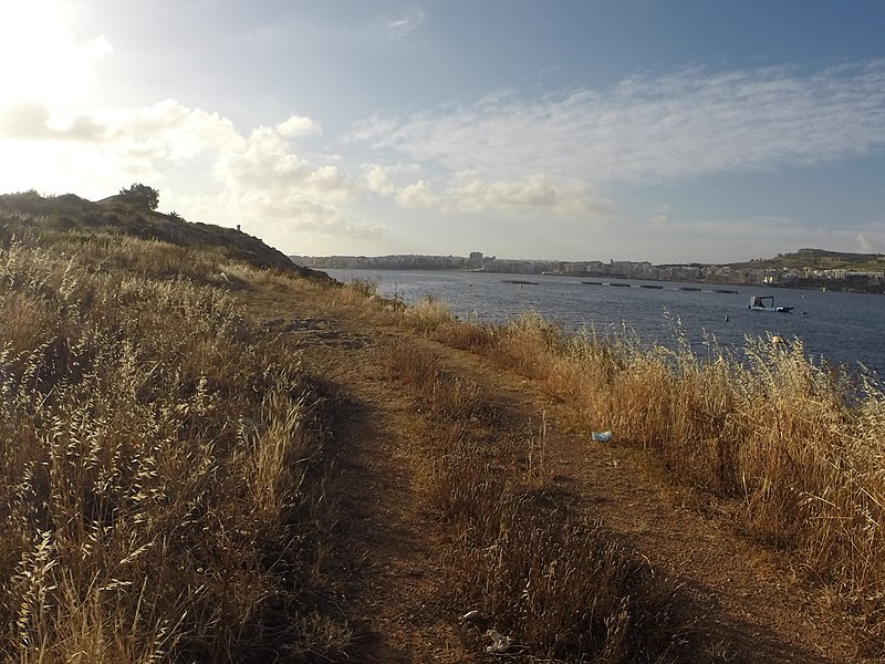 File:Mistra, St Paul's Bay, Malta - panoramio (3).jpg