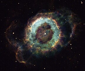 NGC 6369 na snímku z Hubbleova vesmírného dalekohledu