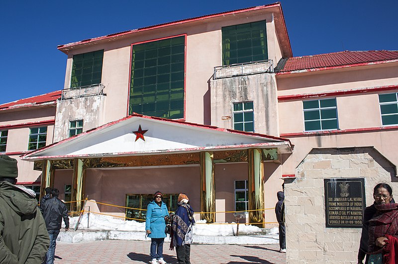 File:Nathu La Pass - Chinese Army Office.jpg