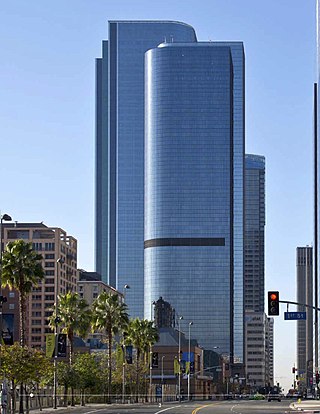 <span class="mw-page-title-main">1 Cal Plaza</span> 577 ft skyscraper located in the Bunker Hill District of downtown Los Angeles, California