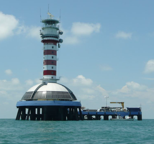 File:One Fathom Bank Lighthouse (new), Selangor.png